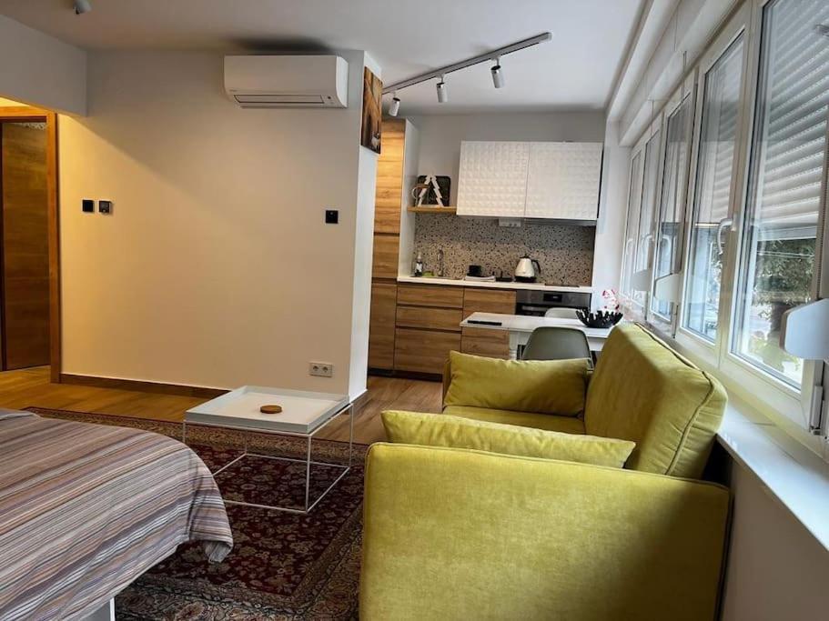 Sten Apartment Загреб Экстерьер фото